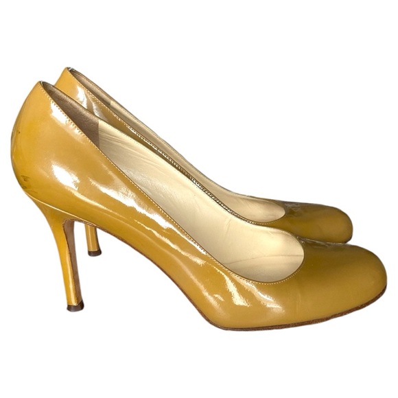 Kate Spade Pumps - Picture 2 of 11
